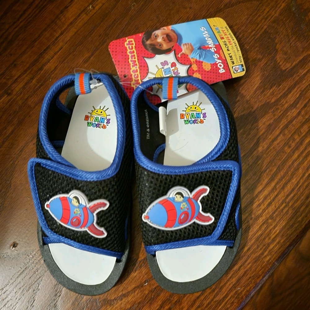 NWT Ryan’s World Sandals